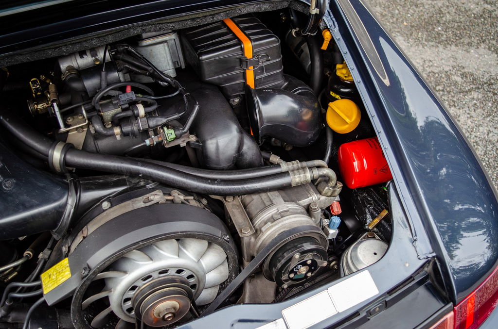 Porsche 964 Carrera 4