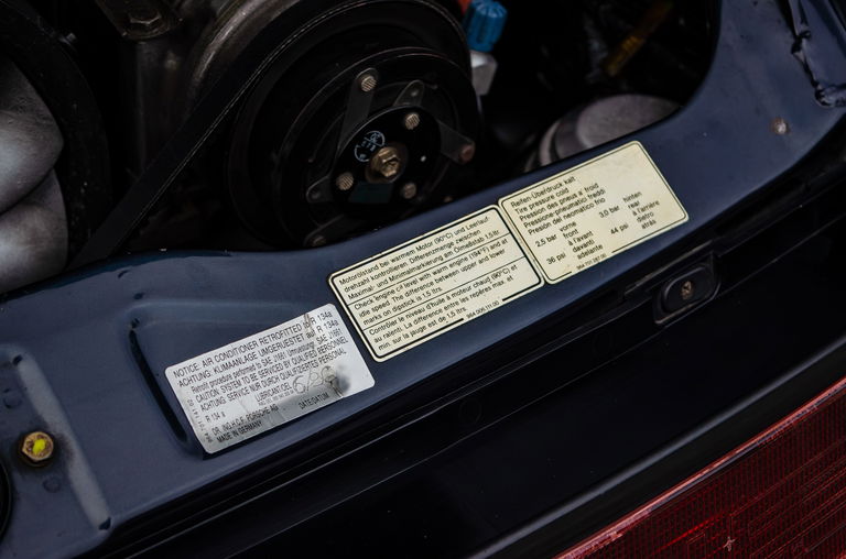 Porsche 964 Carrera 4