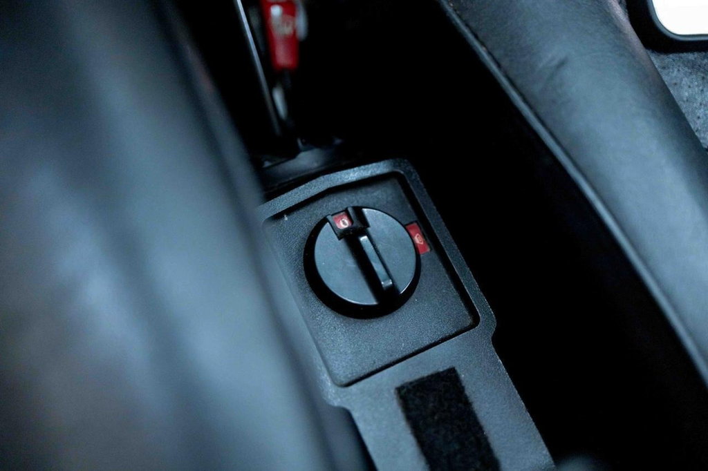 Porsche 911 Carrera 3.2 (US)