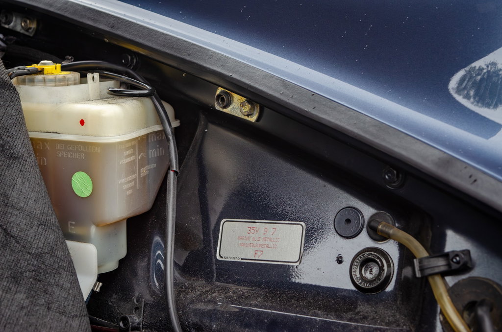 Porsche 964 Carrera 4