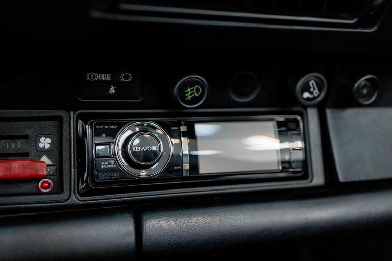 Porsche 911 Carrera 3.2 (US)