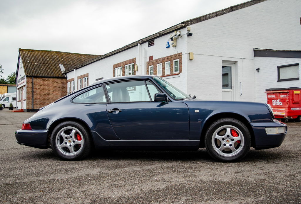 Porsche 964 Carrera 4