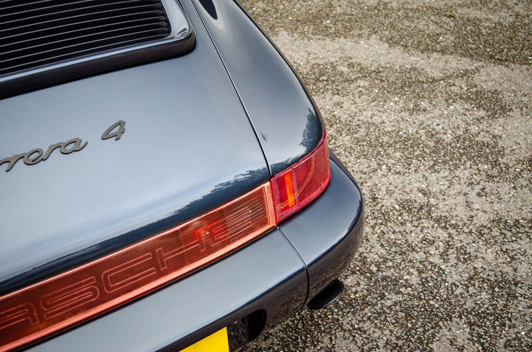 Porsche 964 Carrera 4