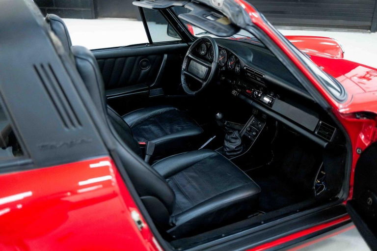 Porsche 911 Carrera 3.2 (US)