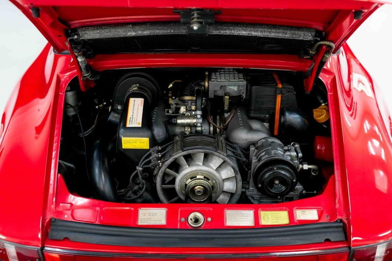 Porsche 911 Carrera 3.2 (US)