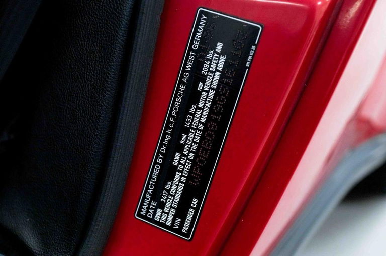 Porsche 911 Carrera 3.2 (US)