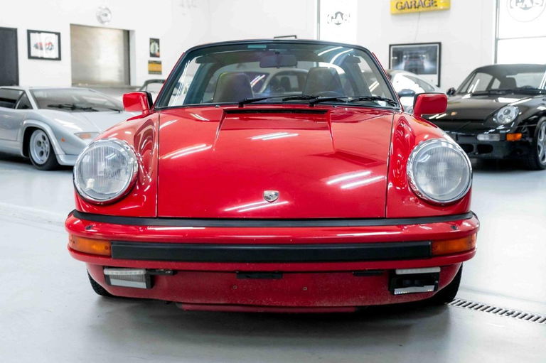 Porsche 911 Carrera 3.2 (US)
