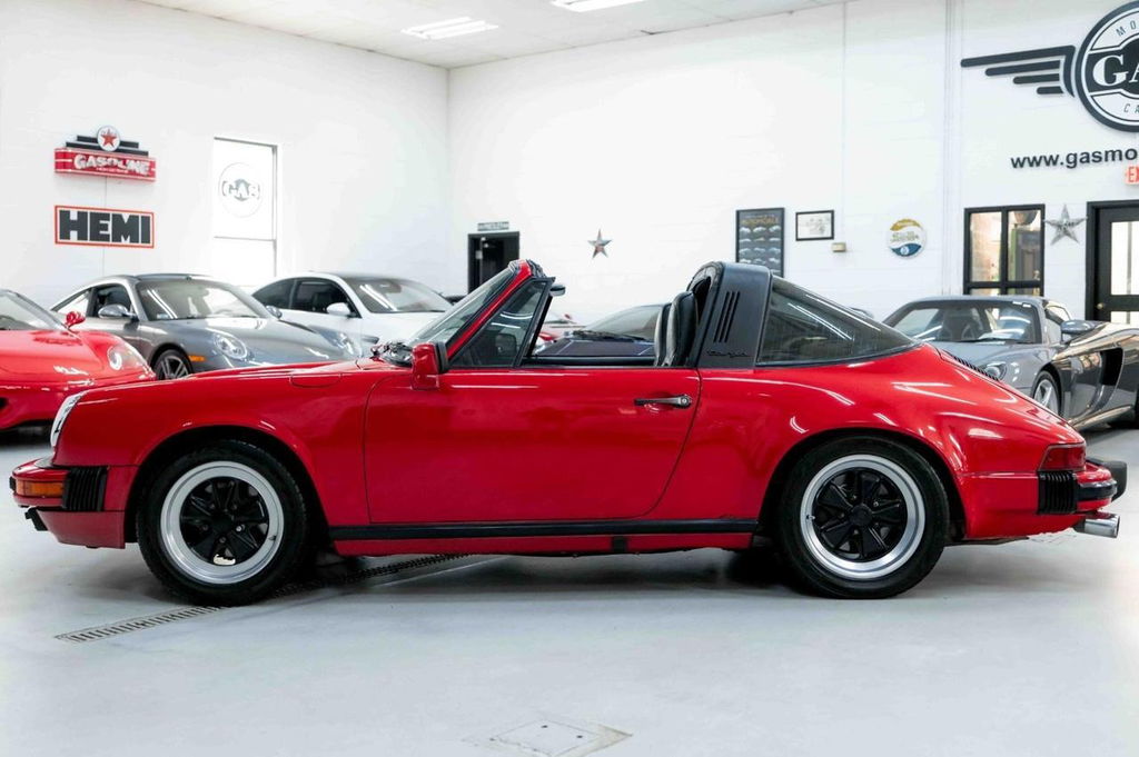 Porsche 911 Carrera 3.2 (US)