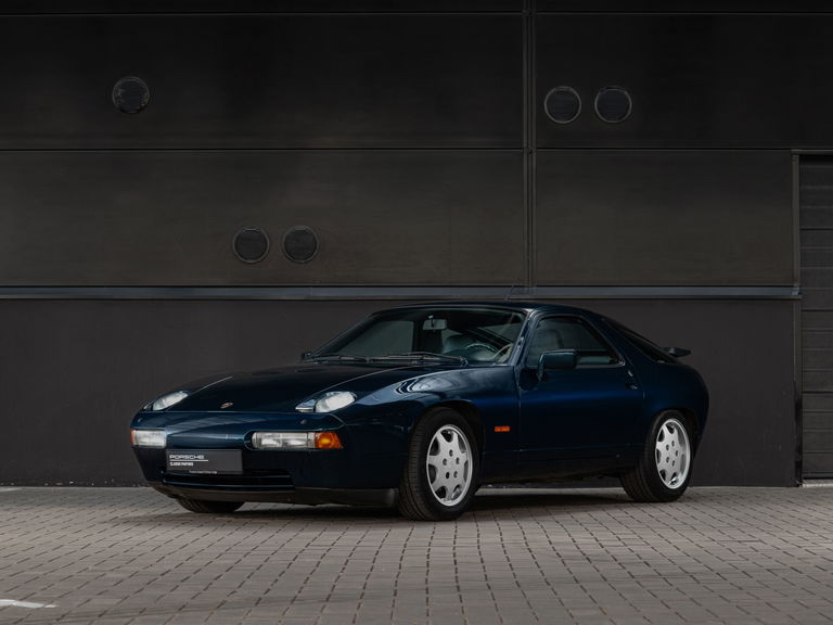 Porsche 928 GT