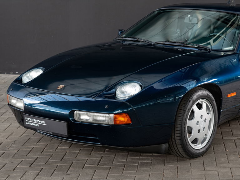 Porsche 928 GT