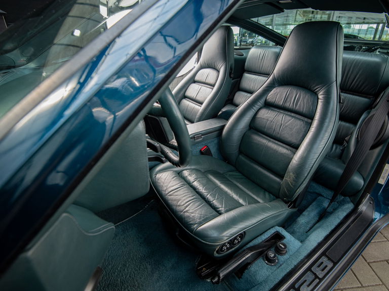 Porsche 928 GT