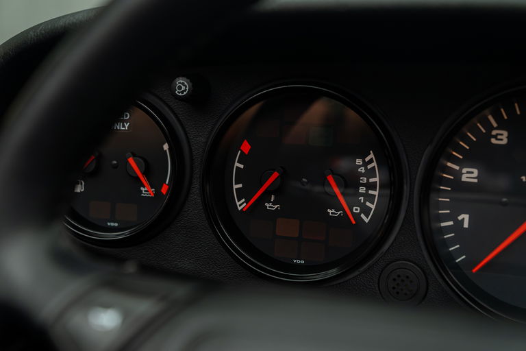 Porsche 964 Carrera 2 Speedster