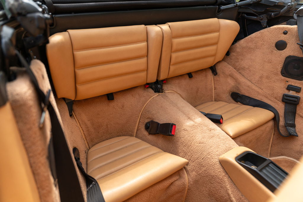 Porsche 964 Carrera 4