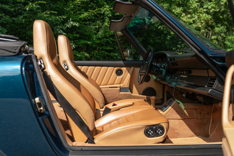 Porsche 964 Carrera 4