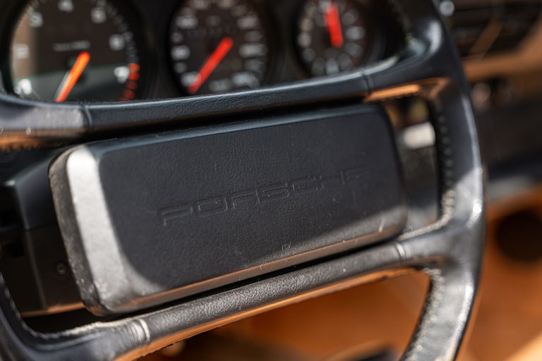 Porsche 964 Carrera 4