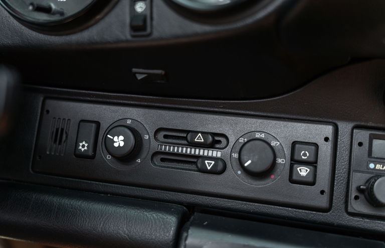 Porsche 964 Carrera 4