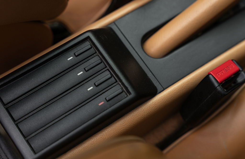 Porsche 964 Carrera 4