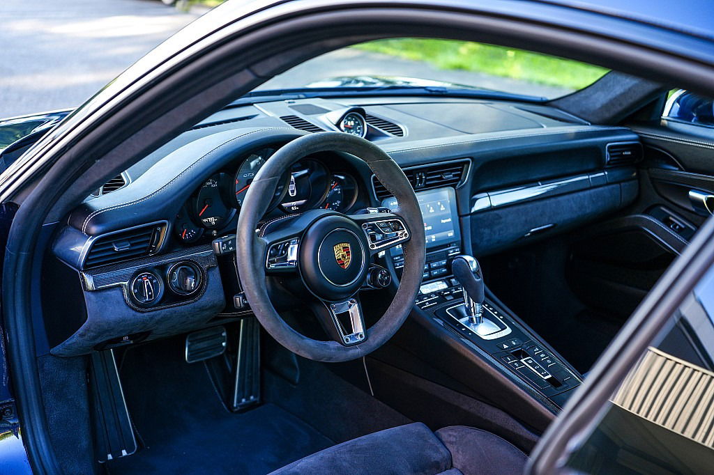 Porsche 991.2 Carrera 4 GTS