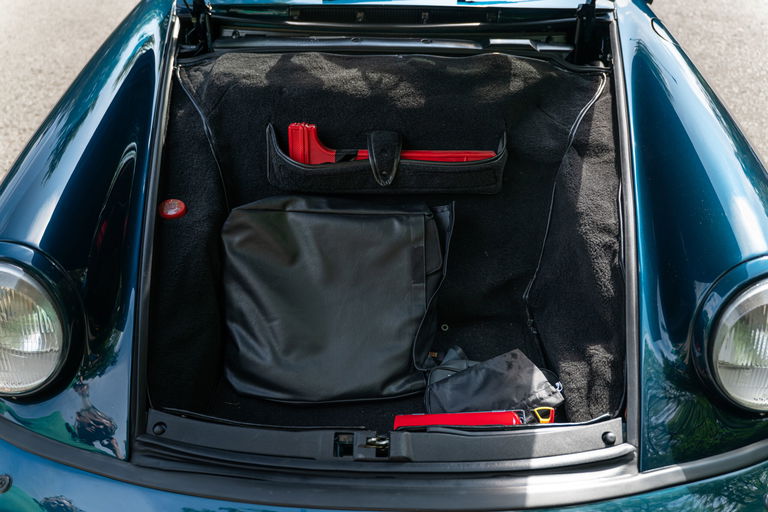 Porsche 964 Carrera 4