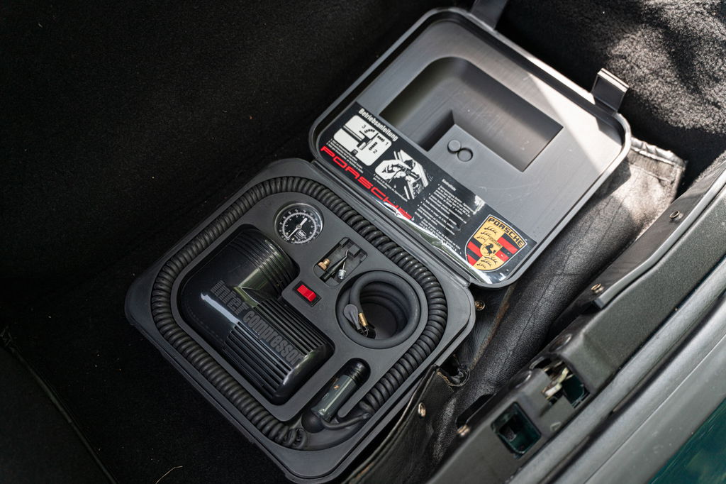 Porsche 964 Carrera 4