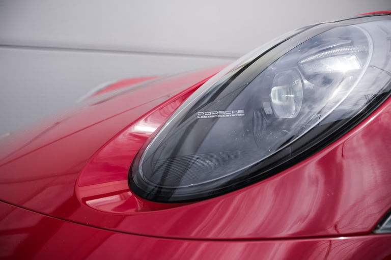 Porsche 992 Carrera GTS