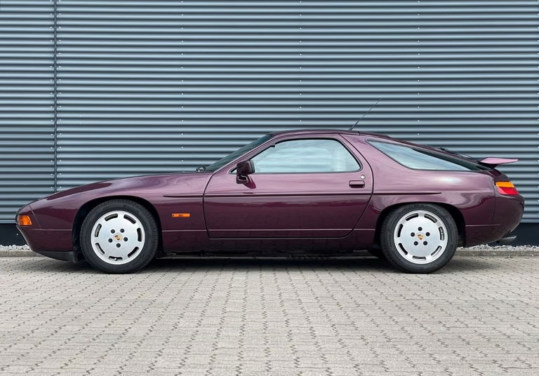 Porsche 928 S4