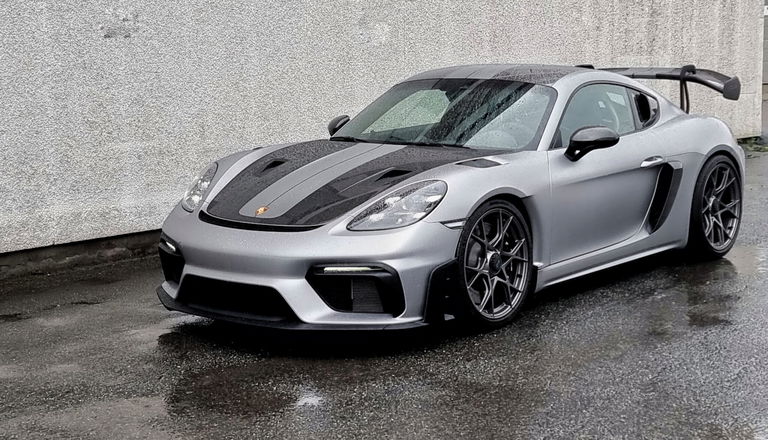 Porsche 718 Cayman GT4 RS