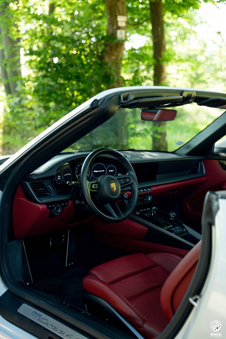 Porsche 992 Carrera 4S