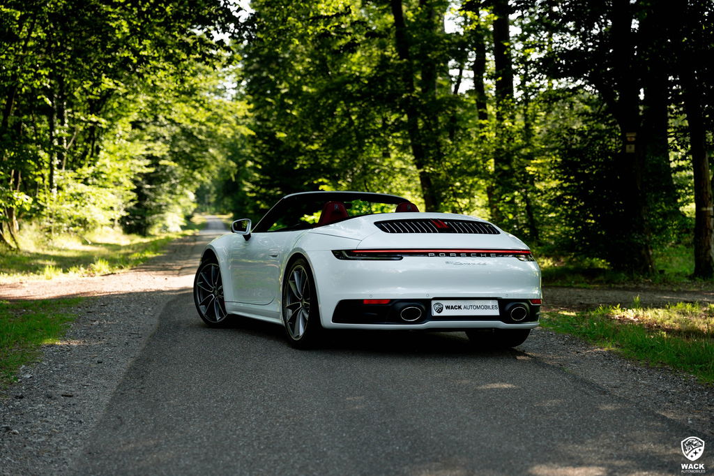 Porsche 992 Carrera 4S