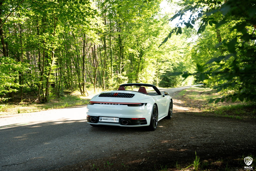 Porsche 992 Carrera 4S