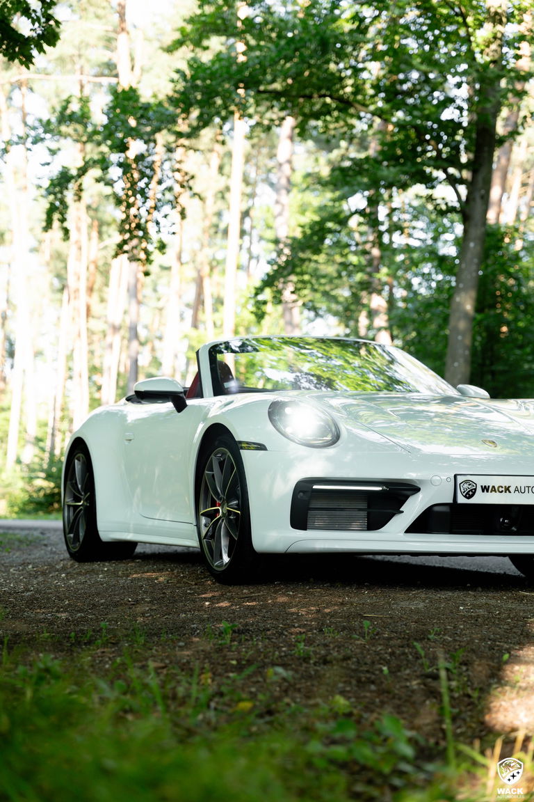 Porsche 992 Carrera 4S