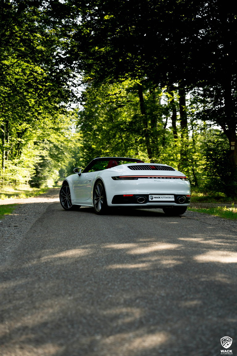 Porsche 992 Carrera 4S