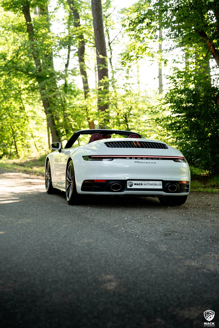 Porsche 992 Carrera 4S