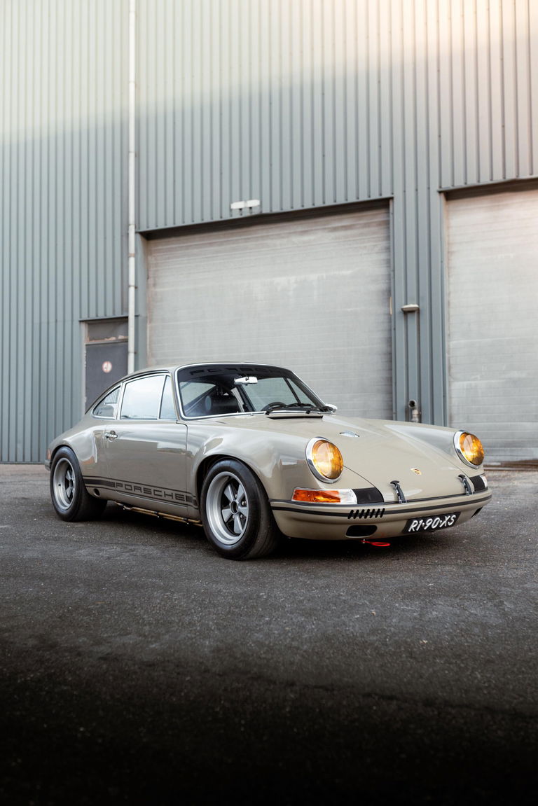Porsche 911 Backdate
