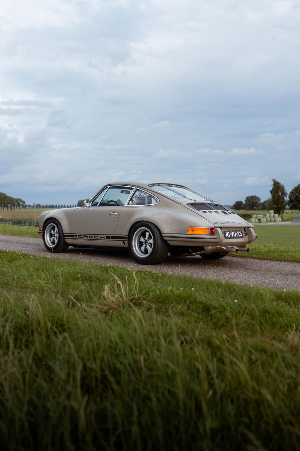 Porsche 911 Backdate