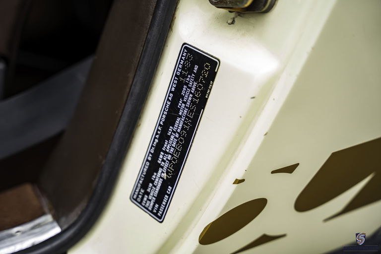 Porsche 911 Carrera 3.2