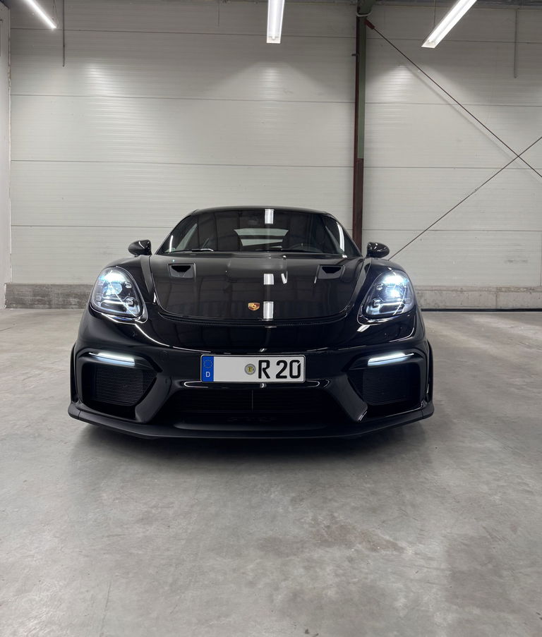 Porsche 718 Cayman GT4 RS