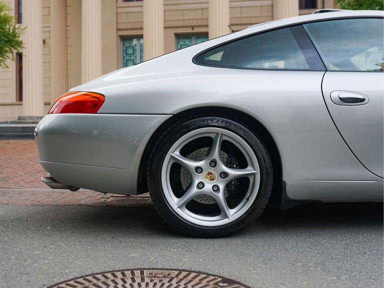 Porsche 996 Carrera
