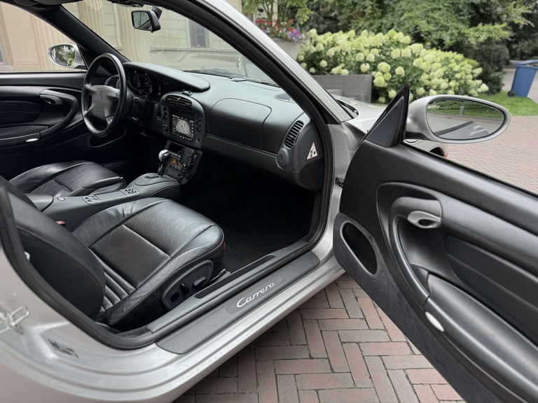 Porsche 996 Carrera
