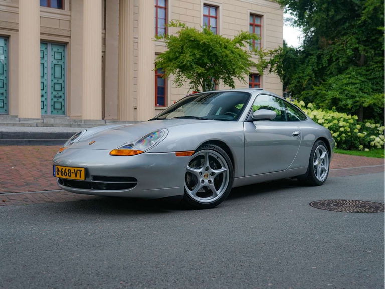 Porsche 996 Carrera