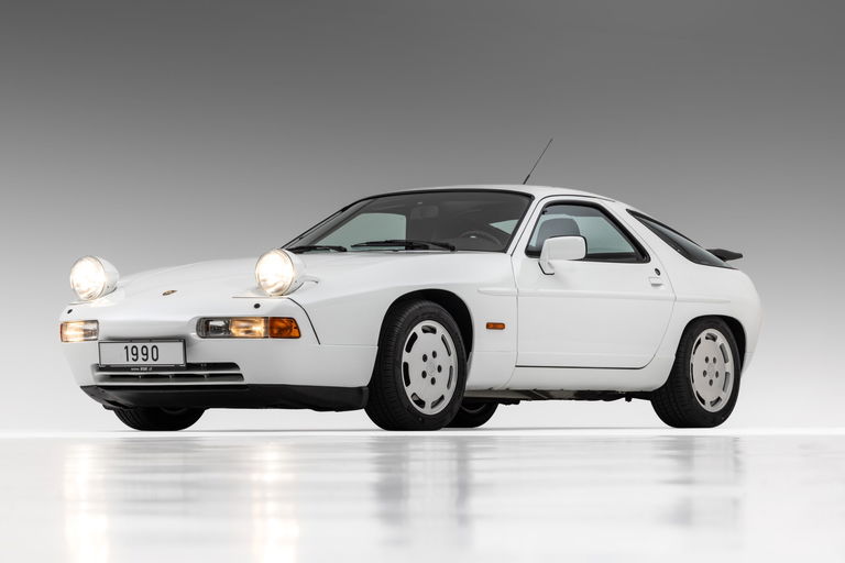 Porsche 928 S4