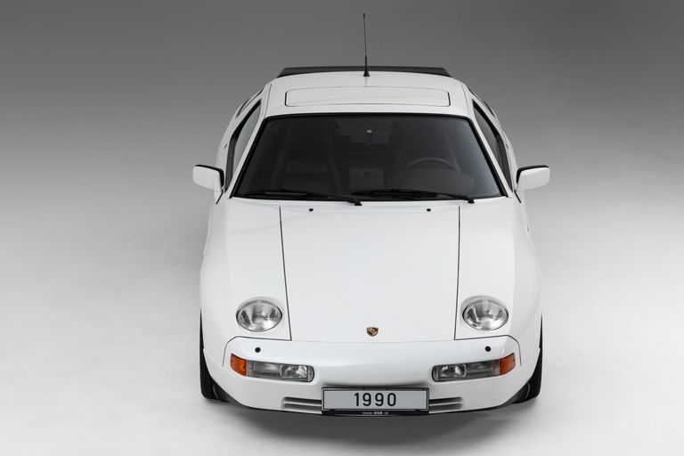 Porsche 928 S4