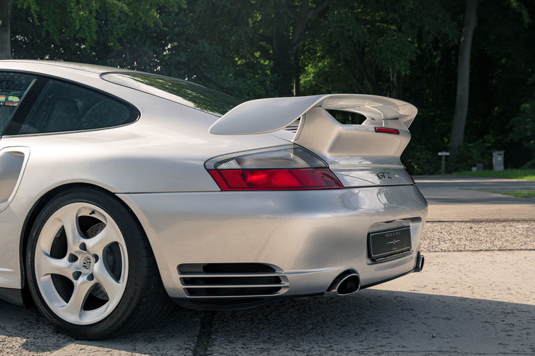 Porsche 996.2 GT2