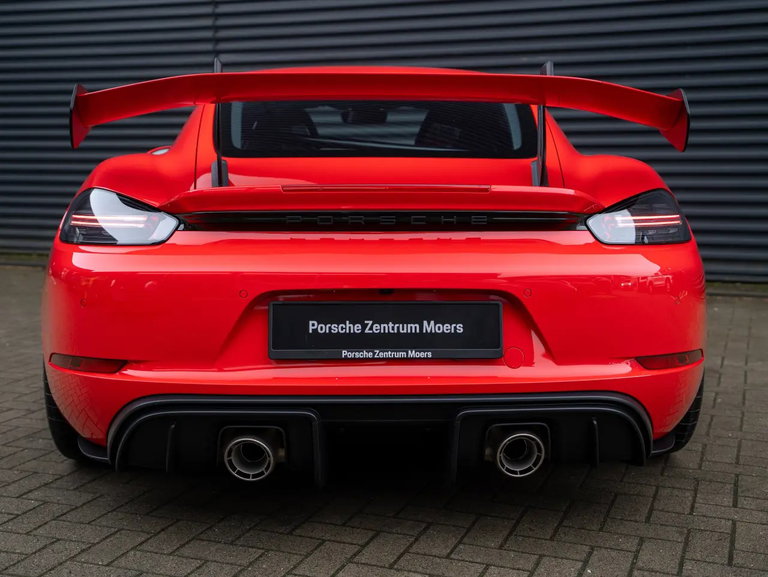 Porsche 718 Cayman GT4 RS