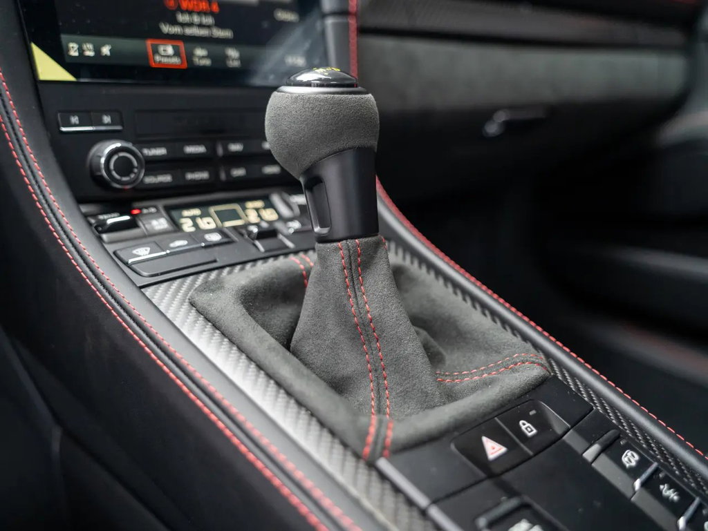 Porsche 718 Cayman GT4 RS