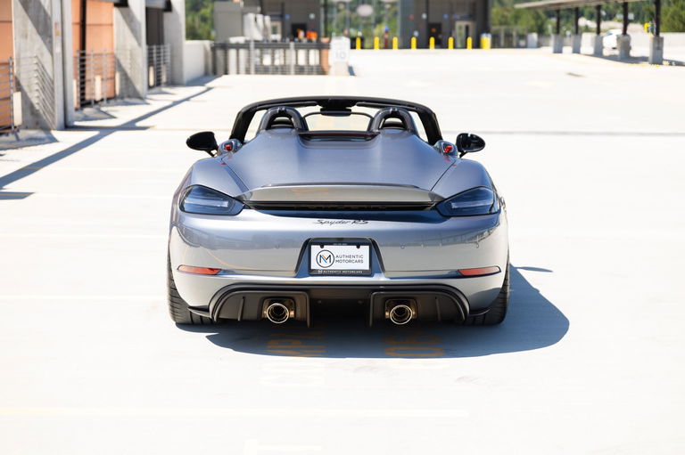 Porsche 718 Spyder RS