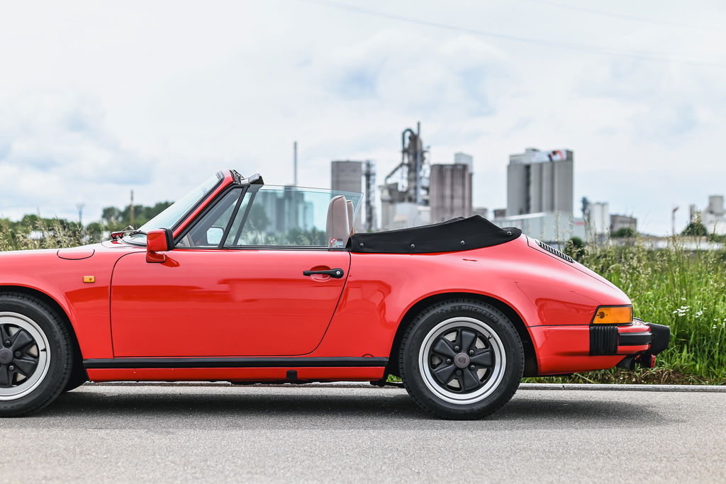 Porsche 911 Carrera 3.2