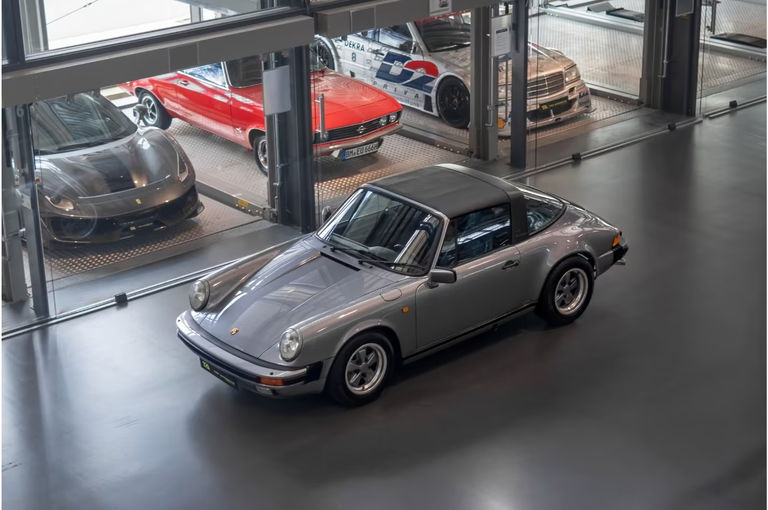 Porsche 911 Carrera 3.2