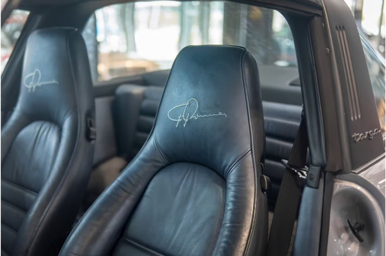 Porsche 911 Carrera 3.2