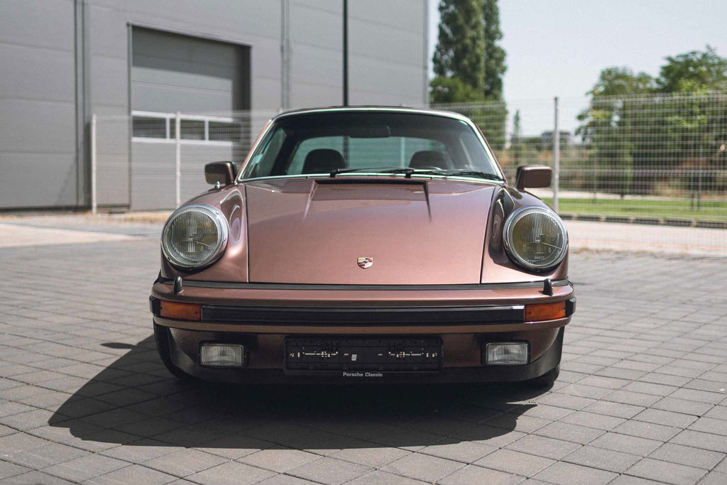 Porsche 911 Carrera 3.0